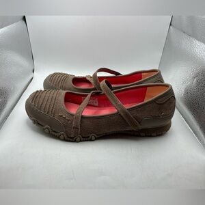 Skechers Relaxed Fit Women's Brown Suede Mary Jane Shoes size 8.5